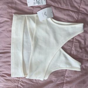 Linen tank top, with cut out stomach